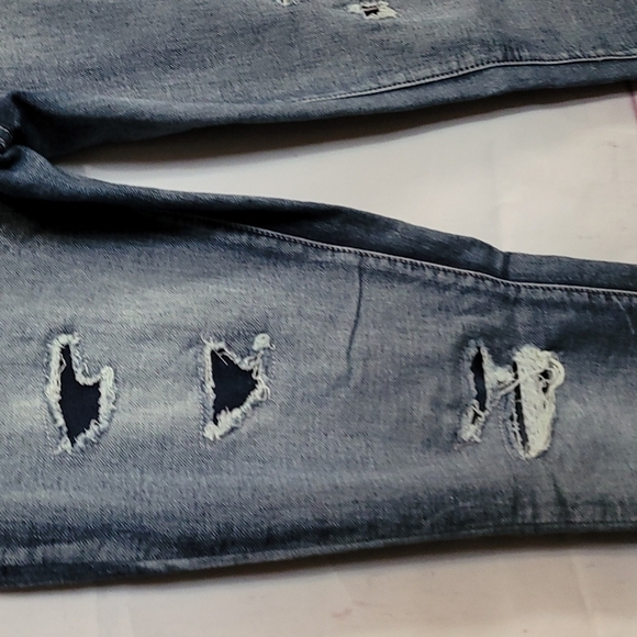 Maurices Jeans ~ Distressed Mid-rise Jeans - Picture 4 of 10